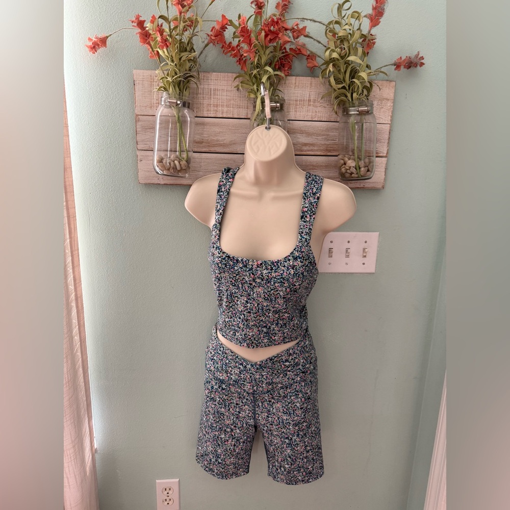 Floral Print Crop Top and Shorts Set